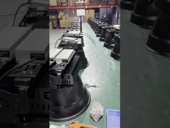 둥근 산업용 높은 베이 조명 타워 크레인 라이트 200w-700w