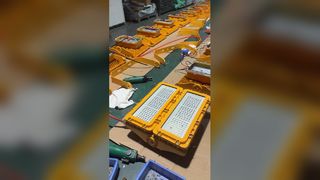 알루미늄 합금 하우징을 갖춘 IP65 실외 산업용 LED 방폭 조명을 소개합니다.