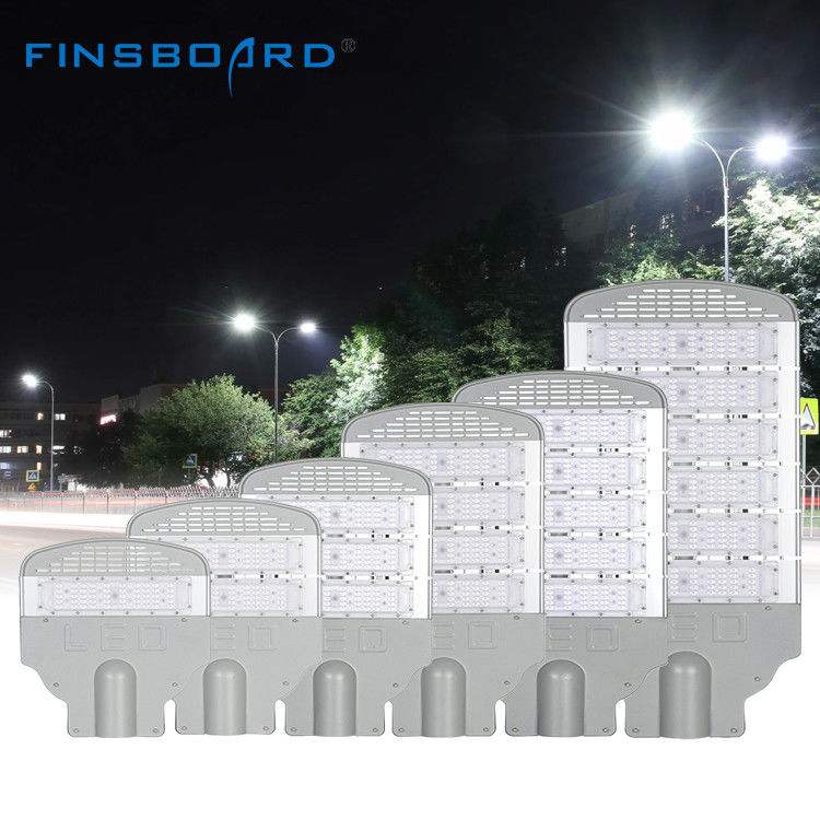 IP65 방수 고투과율 다이캐스팅 알루미늄 LED 가로등 (야외 환경용)