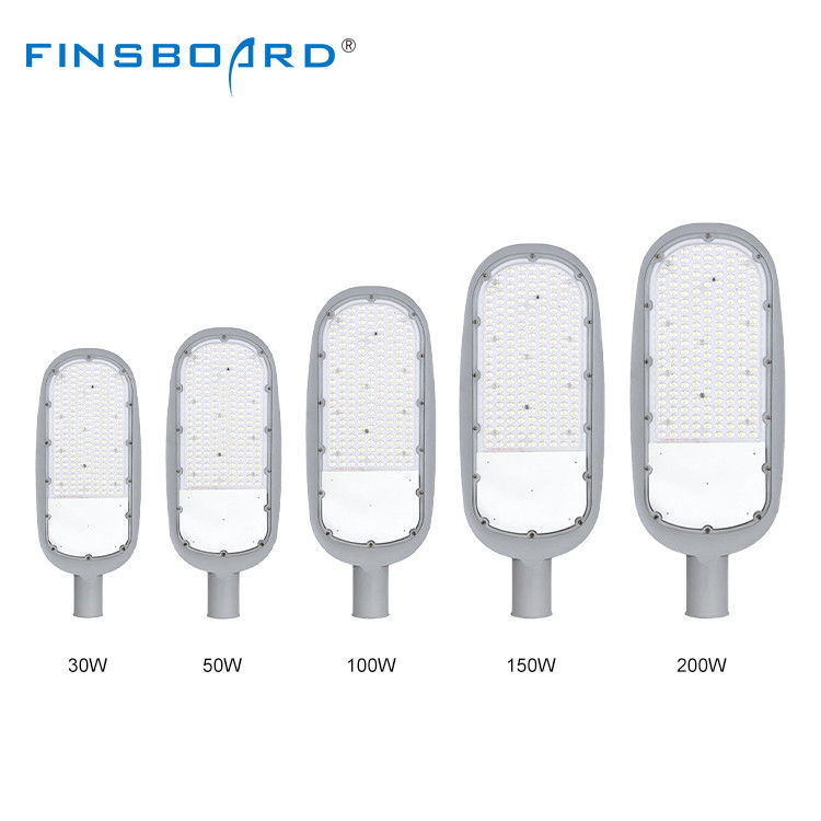 IP66 방수 및 AC85-265V 광범위 전압을 갖춘 120lm/W 고효율 LED 가로등 - 야외 고속도로 조명용
